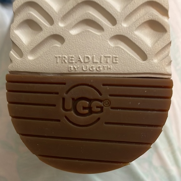 UGG JOAN II Suede Platform treadlite sandal Slides, Size 7.5 in pink - Picture 6 of 9